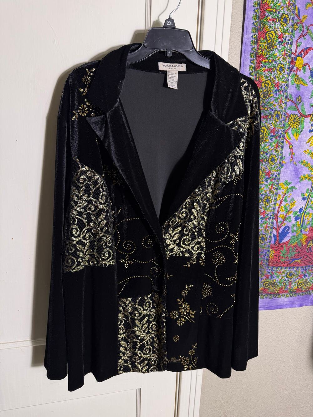 Notations Woman 2X Black Velvet Jacket Gold Metallic Lace Patchwork Y2K